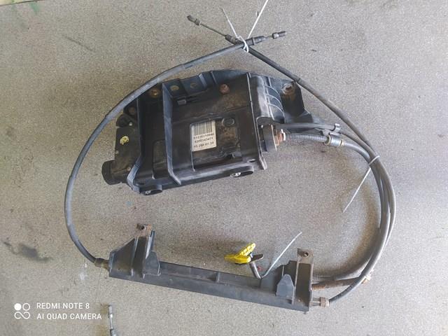 Блок управления электромеханического стояночного тормоза 8200343471 RENAULT