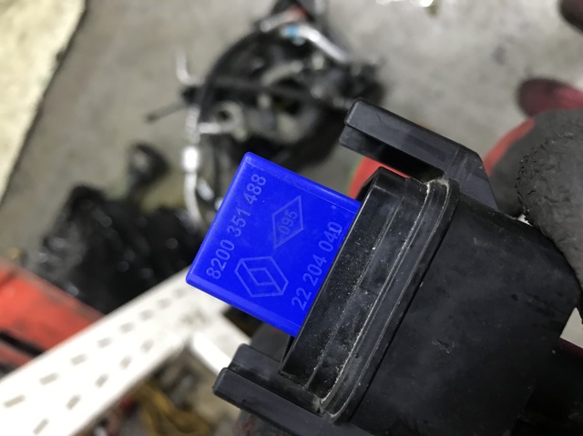 Реле свечей накала 8200351488 RENAULT
