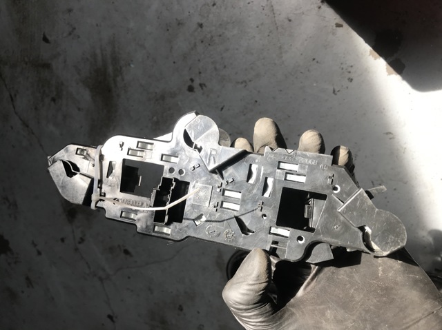 Задняя правая фара 89022860507 PEUGEOT
