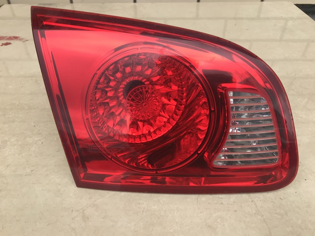 Задний левый внутренний фонарь 924052B000 HYUNDAI