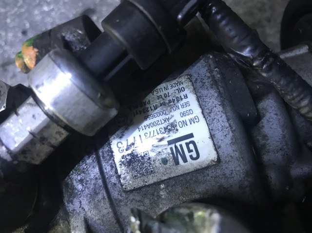 Насос кондиционера 95131773 GM