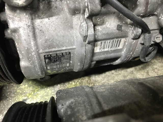 Компрессор системы кондиционирования A0008301301 MERCEDES