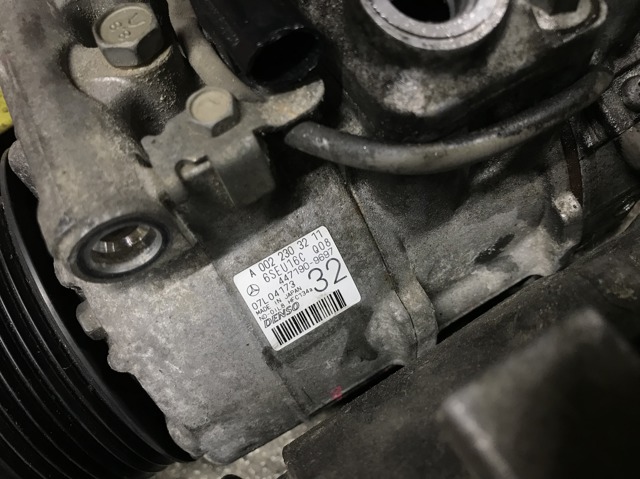 Компрессор кондиционера A0022303211 MERCEDES
