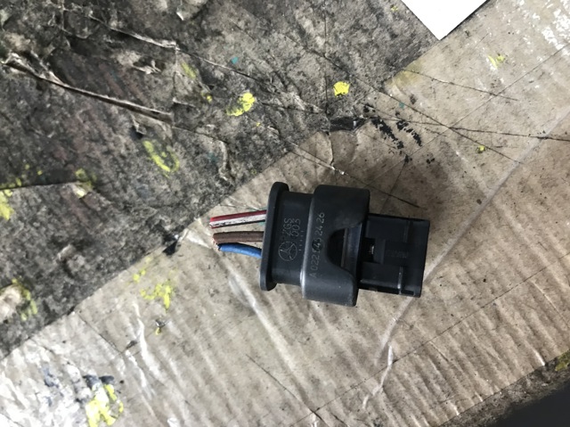 Шкив компрессора кондиционера A0225452426 MERCEDES