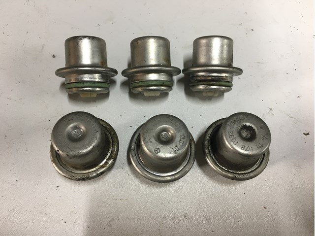 Регулятор давления топлива в топливной рейке A1110780392 MERCEDES