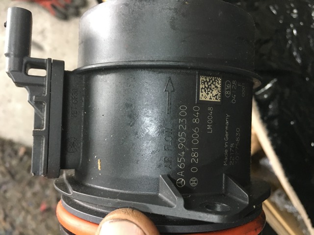 Датчик потока воздуха A6549052300 MERCEDES