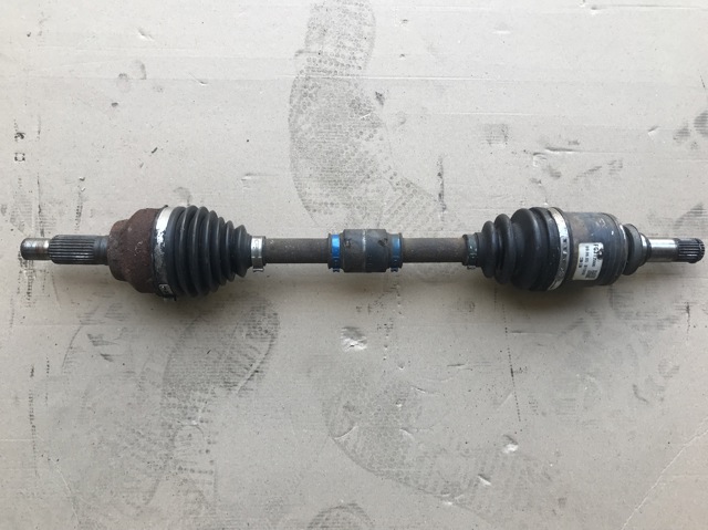 Вал привода, передний левый FG3125600 MAZDA