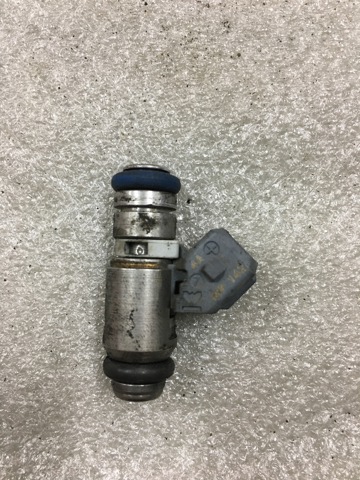 Форсунка впрыска топлива IWP142 MAGNETI MARELLI
