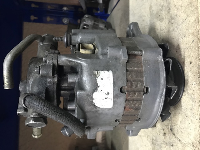 Автомобильный генератор MD013740 MITSUBISHI