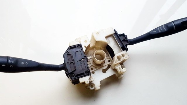 Переключатель подрулевой в сборе MR228461 MITSUBISHI