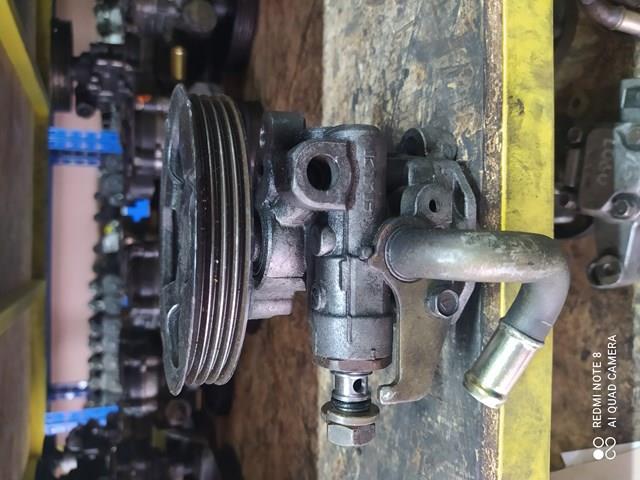 Насос рулевого механизма MR267505 MITSUBISHI