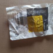 Переднее стекло 7700838570 RENAULT