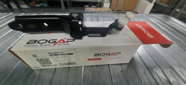 Ролик двери боковой правый центральный A5340113 BOGAP PREMIUM