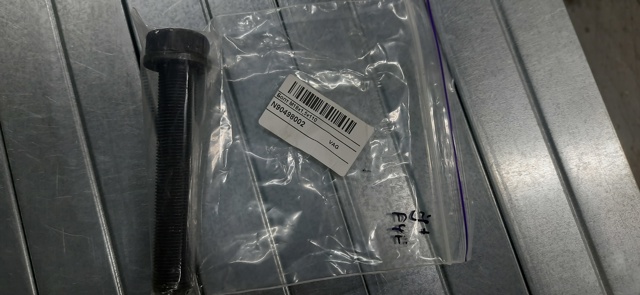 Болт шкива коленвала N90498002 VAG
