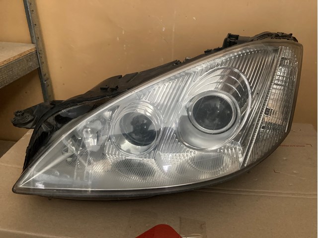Фары A2218207561 MERCEDES