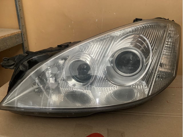 A2218207561 MERCEDES Левая фара купить в Ужгород
