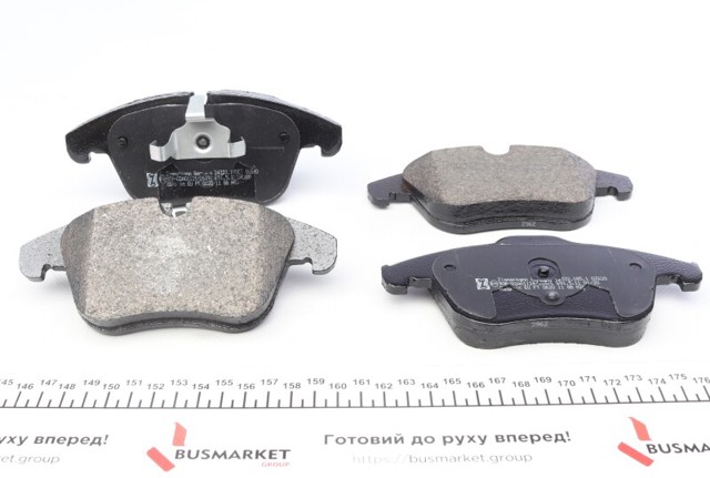 Колодки тормозные передние дисковые 243321851 ZIMMERMANN