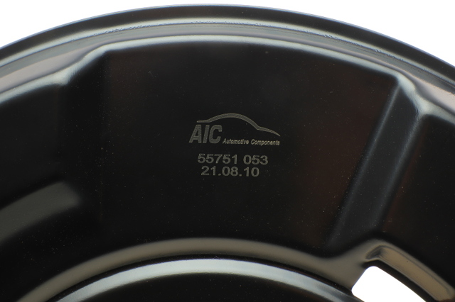 Пыльник тормозного диска заднего правый 55751 AIC