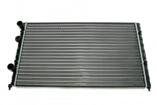 Радиатор охлаждения двигателя 952408A5 POLCAR