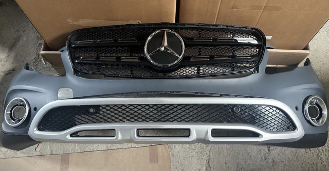 Передний бампер A15688037009999 MERCEDES