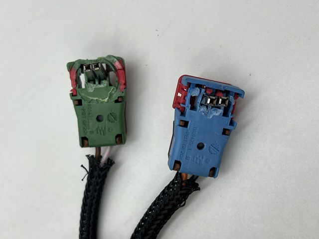 255676476R RENAULT купить в Николаев