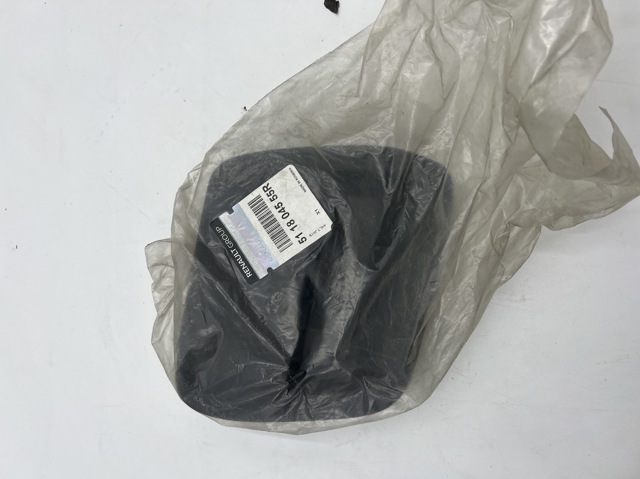 RENAULT 511804555R Заглушка бампера буксировочного крюка передняя в наличии Хмельницкий