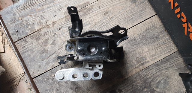 12305F0150 TOYOTA Подушка (опора) двигателя правая купить в Кривой Рог
