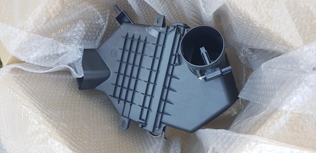 Корпус воздушного фильтра в сборе 1770036350 TOYOTA