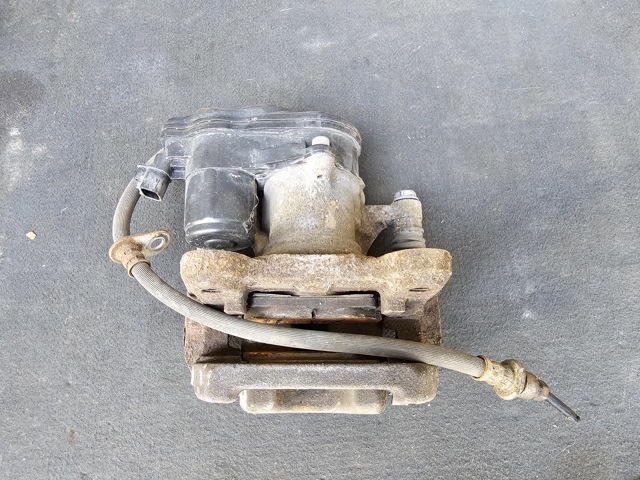 4782142100 TOYOTA Скоба заднего суппорта купить в Черкассы
