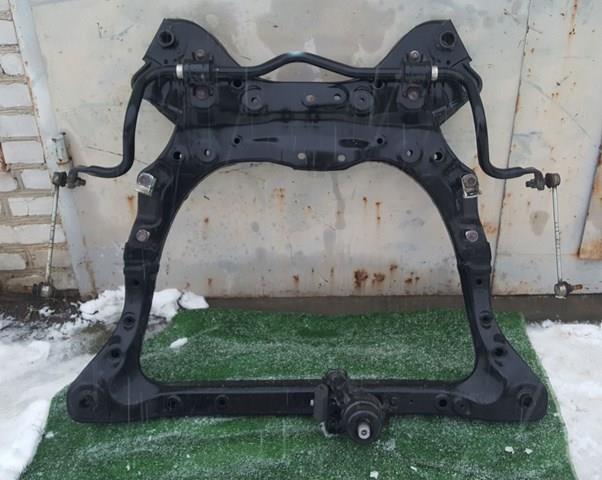 Балка передней подвески 5110042011 TOYOTA