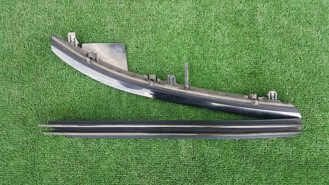 Левое крепление заднего бампера 5256678010 TOYOTA