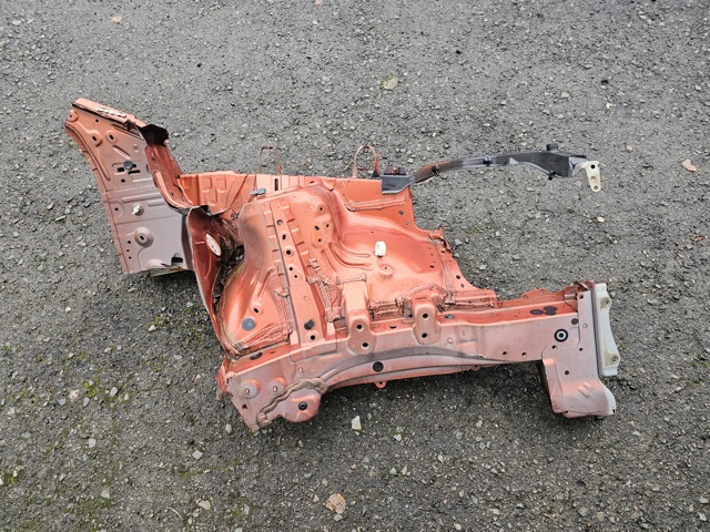 TOYOTA 5370278011 Арка крыла переднего левого в наличии Николаев