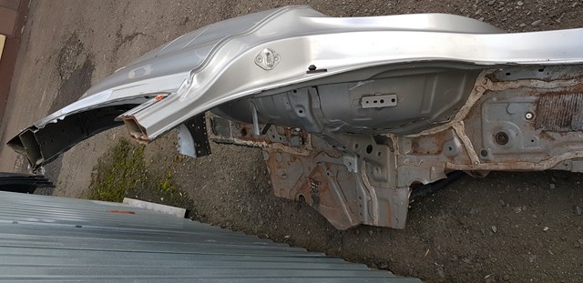 TOYOTA 610180E020 Крыло заднее левое в наличии Сумы