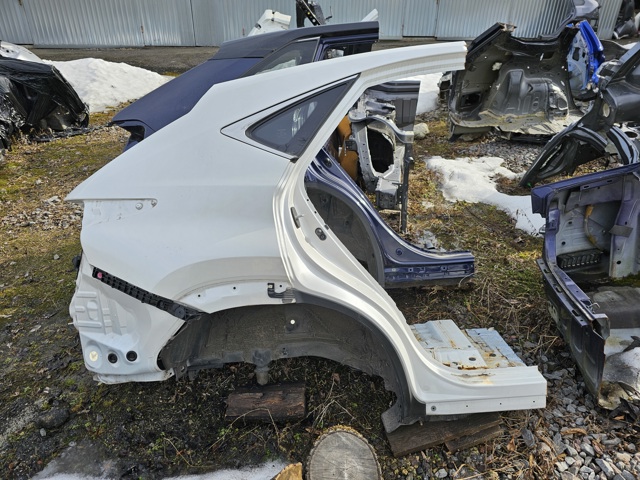 Крыло заднее правое 6160178060 TOYOTA