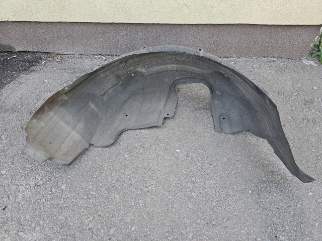 Подкрылок задний правый 6563733080 TOYOTA