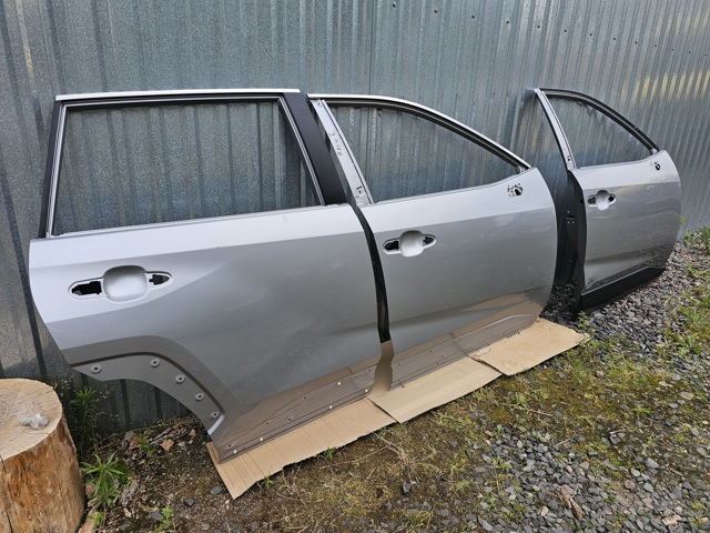 Задняя правая дверь 6700342190 TOYOTA