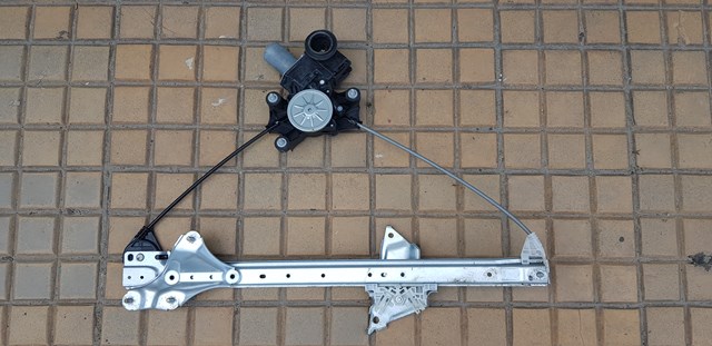 Стеклоподъемник передней двери 6980242071 TOYOTA