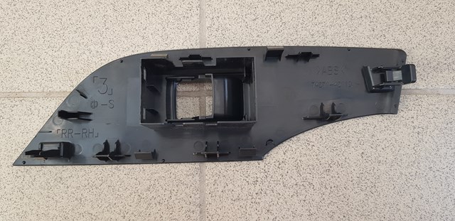 7427142110 TOYOTA купить в Чернигов