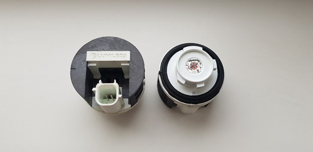 Лампочка ПТФ 8158A0D610 TOYOTA