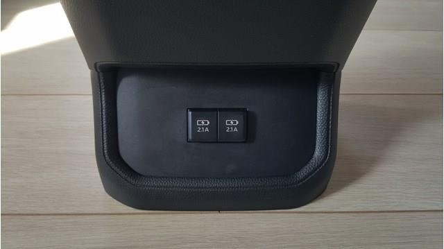 USB-разветвитель 855320E010 TOYOTA
