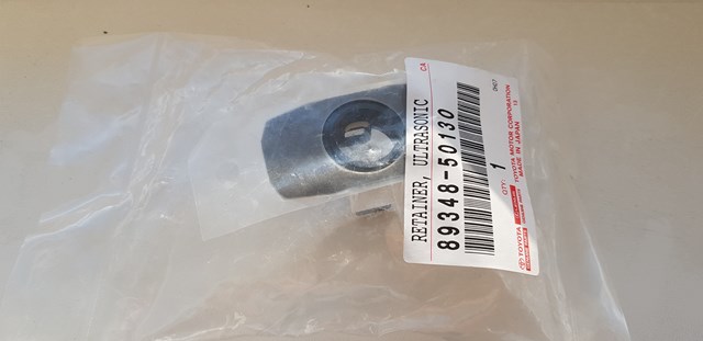 TOYOTA 8934850130 Кронштейн датчика парктроника передний боковой в наличии Черкассы