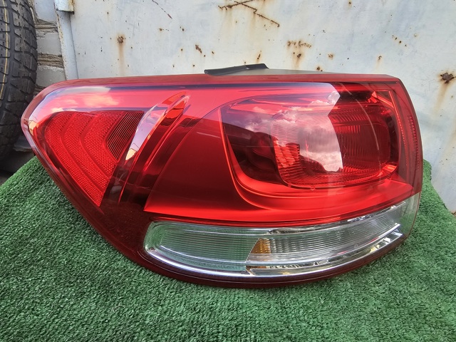 HYUNDAI 92401C6000 Фонарь задний левый внешний в наличии Ровно