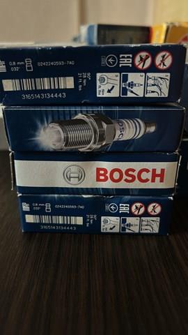 BOSCH 0242240593 Свечи зажигания в наличии Черновцы
