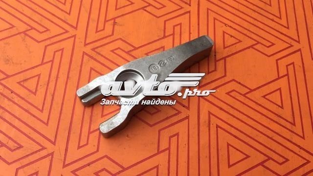 1719487 FORD Кронштейн крепления форсунки купить в Черкассы