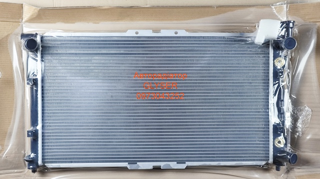 Радиатор охлаждения двигателя 0K9A715200 Hyundai/Kia