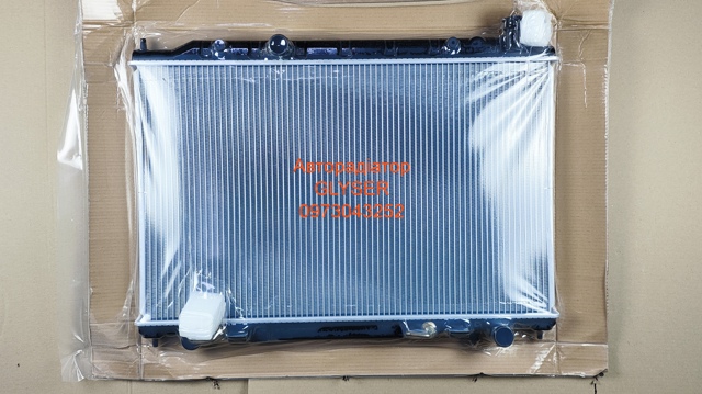 Радиатор охлаждения двигателя 21460CC00A MARKET (OEM)
