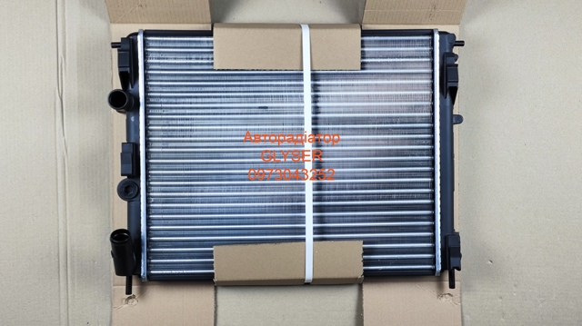 Радиатор охлаждения двигателя 7700428082 MARKET (OEM)