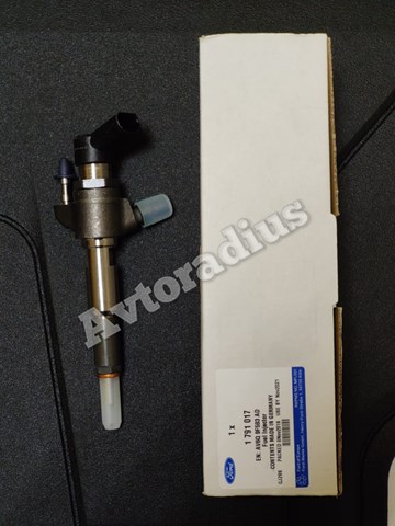 Топливные форсунки 1355051 FORD