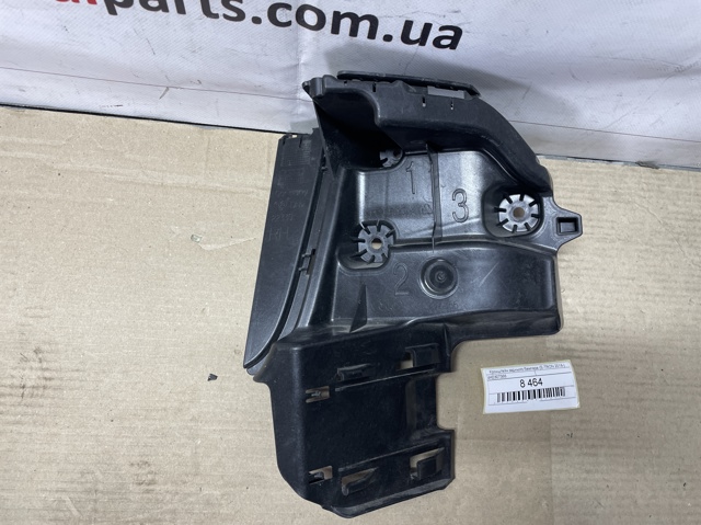 4KE807366 Кронштейн бампера заднего правый купить Чернигов