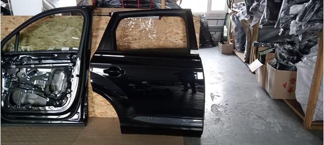 Дверь пассажирская задняя правая 4M0833052E VAG